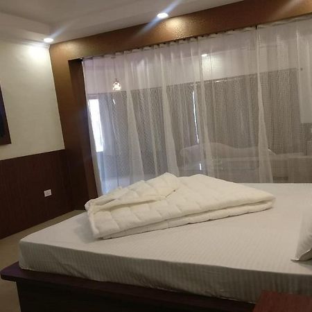 Hotel Utsav เดห์ราดุน ภายนอก รูปภาพ