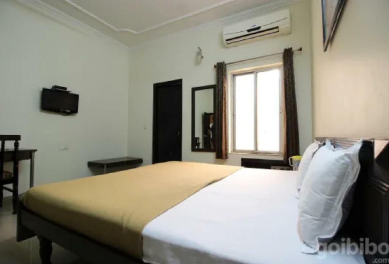 Hotel Utsav เดห์ราดุน ภายนอก รูปภาพ