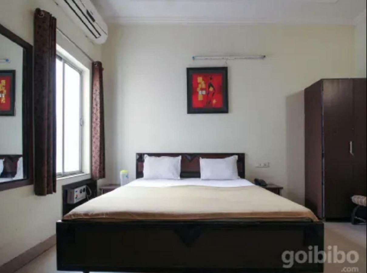 Hotel Utsav เดห์ราดุน ภายนอก รูปภาพ