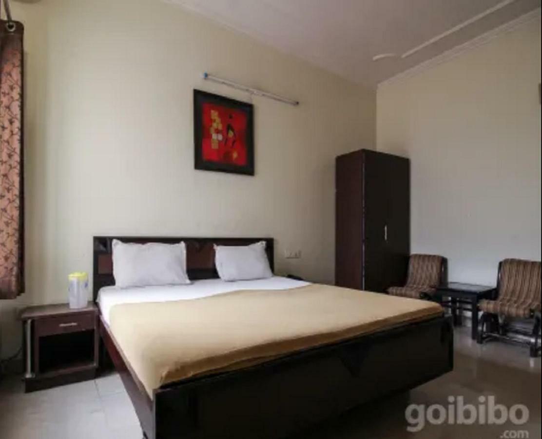 Hotel Utsav เดห์ราดุน ภายนอก รูปภาพ