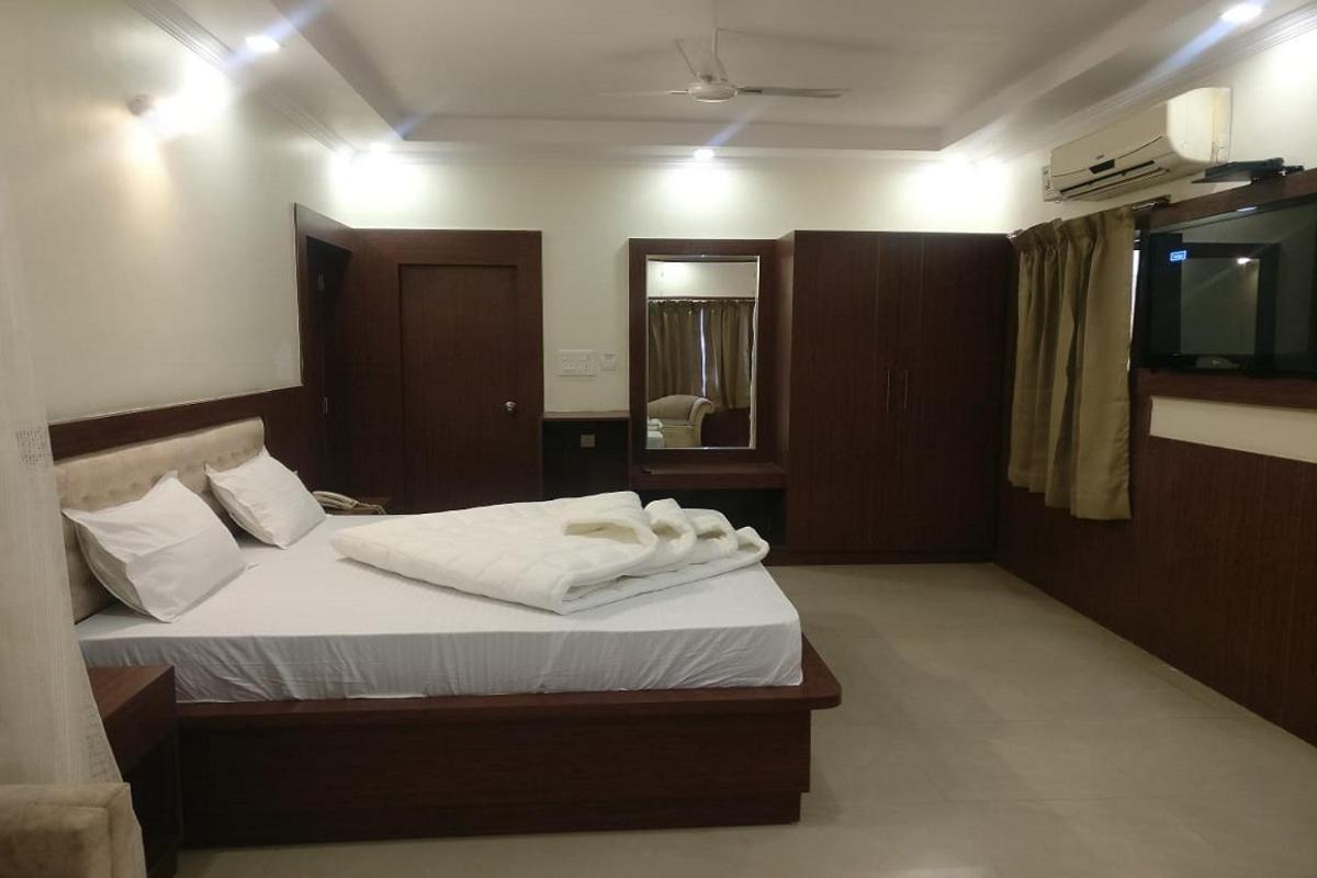 Hotel Utsav เดห์ราดุน ภายนอก รูปภาพ